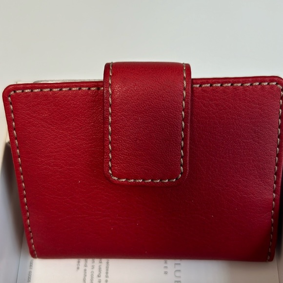 Charter Club Genuine Red Leather Card Case w/ID Window - Picture 2 of 11